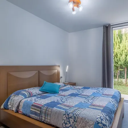 - 27077 Mallorca Domek alpejski