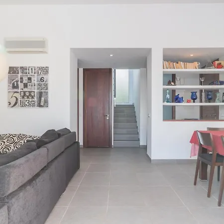 - 27077 Mallorca Chalet Son Serra de Marina